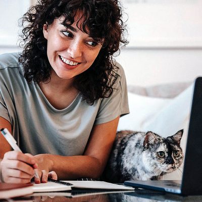Aprende a crear ambientes relajantes y zen con nuestras clases